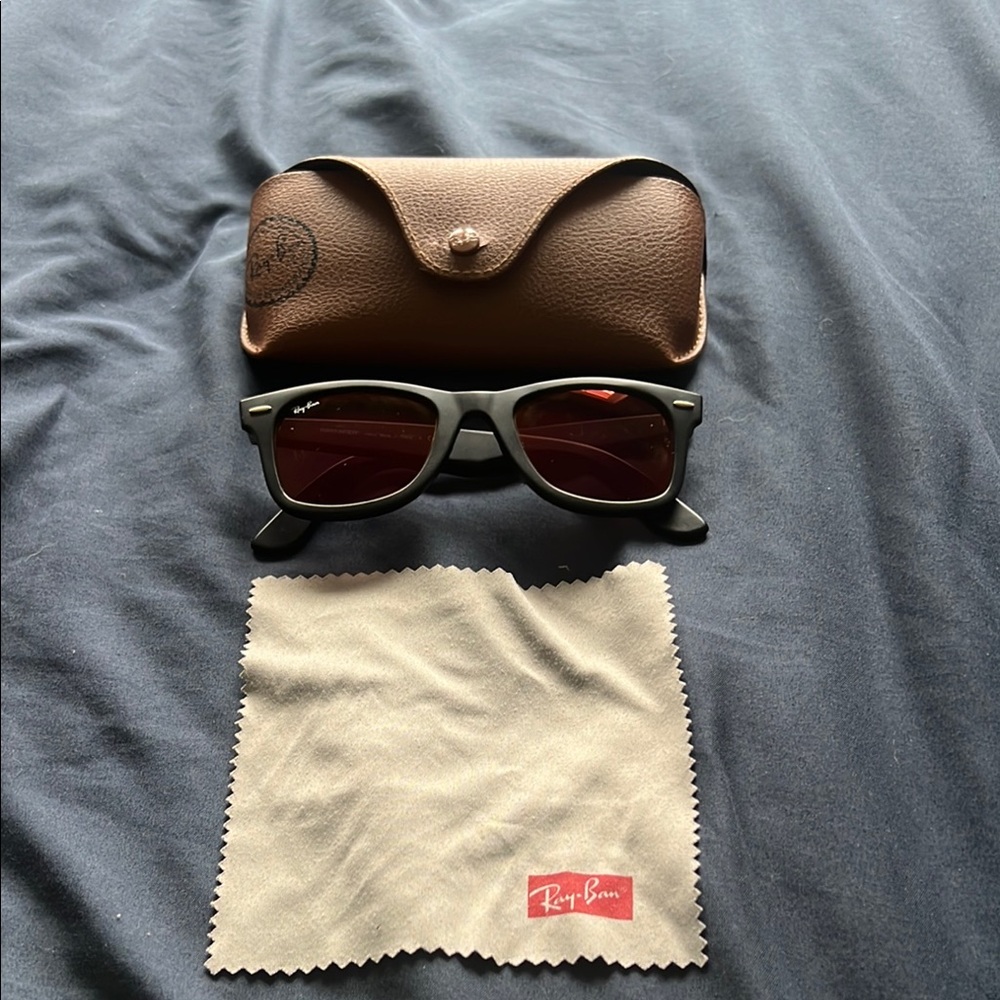 Ray-Ban Red Lens, Black Frames w/ Brown Leather Glasses Case